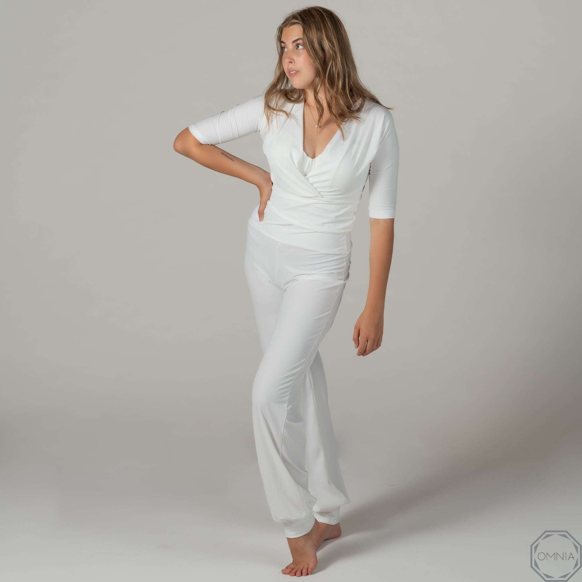 QUARTZ Cuffed Genie Pant